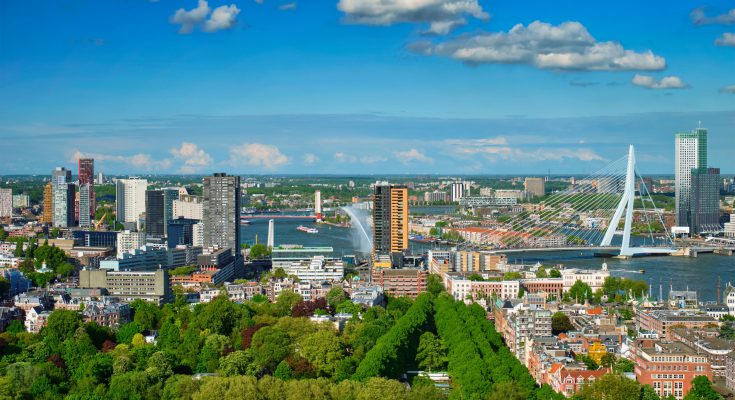 Wethouder Bas Kurvers (Rotterdam) is klaar met alle misstanden in zijn stad.jpg